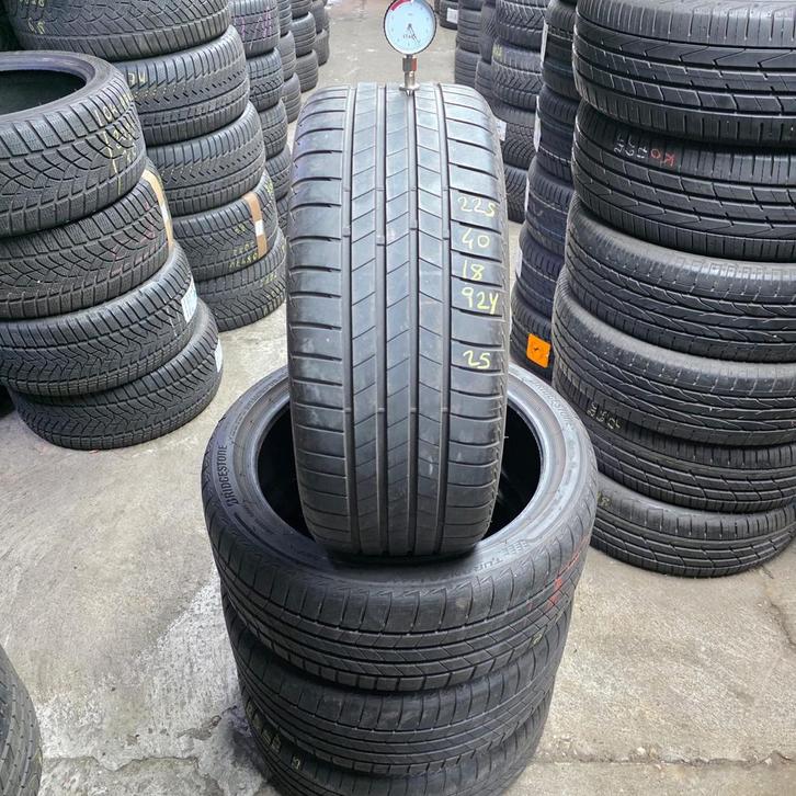 Gebruikte Bridgestone Zomerbanden 225/40R18 92Y, Auto-onderdelen, Banden en Velgen, Band(en), Zomerbanden, 18 inch, 225 mm, Personenwagen