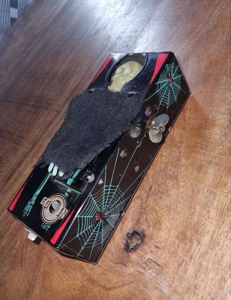 Vintage Yone Spaarpot Doodskist -, Ophalen of Verzenden