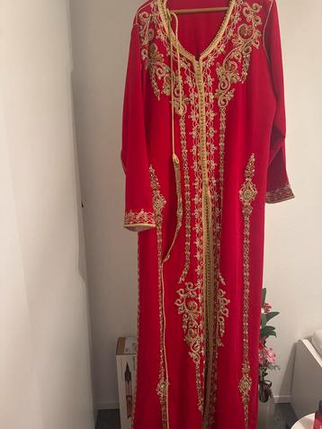Takshita Rood met Riem - Prachtige Jurk! beschikbaar voor biedingen