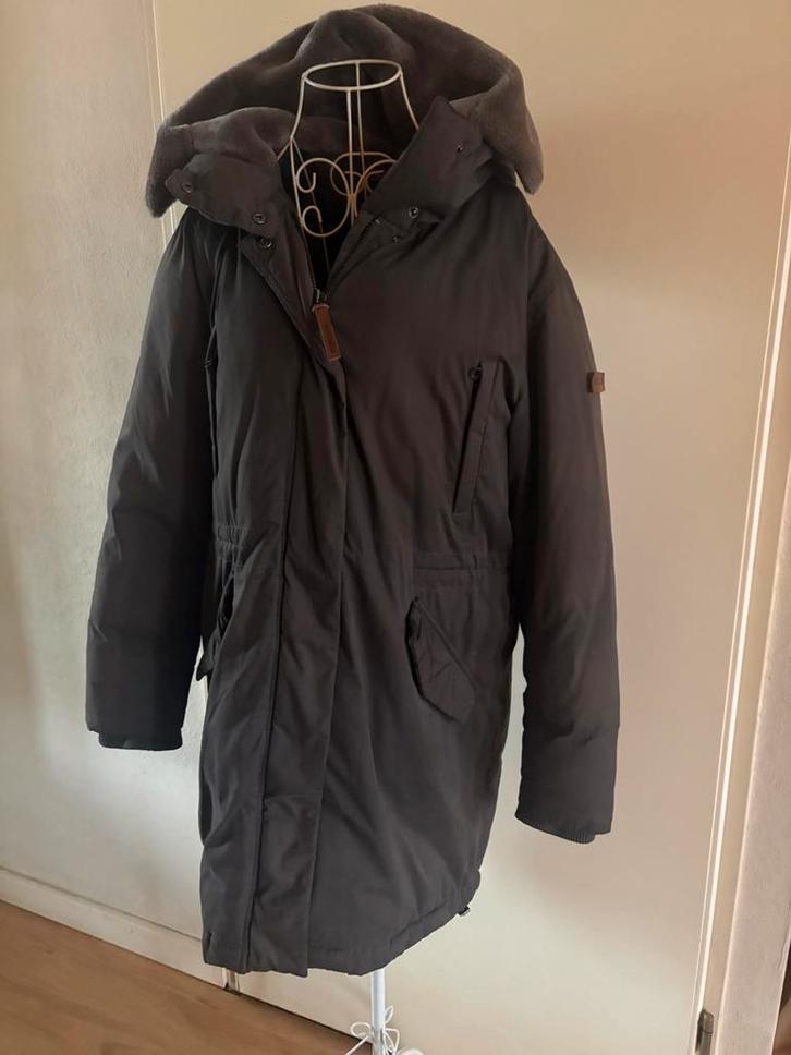 Zgsn bruine winterjas parka van Moscow mt M, Kleding | Dames, Jassen | Winter, Zo goed als nieuw, Maat 38/40 (M), Bruin, Ophalen of Verzenden