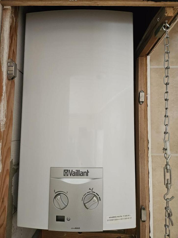 Vaillant atmo Mag NL mini geiser, Doe-het-zelf en Verbouw, Geisers en Boilers, Zo goed als nieuw, Geiser, Aardgas, Minder dan 20 liter