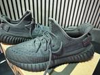 Yeezy Boost 350 V2 Zwart Maat 46, Kleding | Heren, Schoenen, Ophalen of Verzenden, Zo goed als nieuw, Zwart, Sneakers of Gympen
