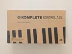 Komplete Kontrol A25 - NIEUW IN DOOS, Muziek en Instrumenten, Midi-apparatuur, Ophalen of Verzenden, Nieuw