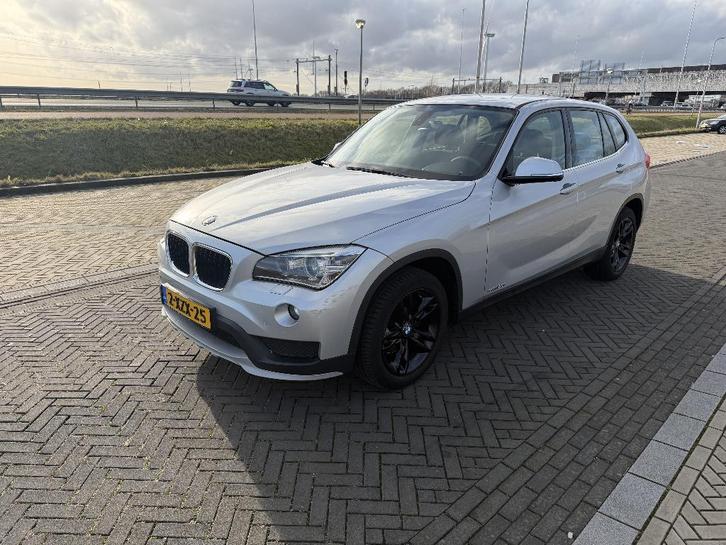 BMW X1 2.0 Sdrive 20I AUT 2014 Grijs, Auto's, BMW, Particulier, X1, ABS, Airbags, Airconditioning, Alarm, Bluetooth, Boordcomputer