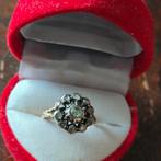 Antieke 14 karaat roosdiamanten ring 17mm
De ring heeft 11 r, Ophalen of Verzenden, Zo goed als nieuw, Dame, Goud