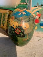 #pasen oud Vintage Paasei met Kuikens candycontainer, Diversen, Pasen, T, Ophalen of Verzenden, Zo goed als nieuw, N