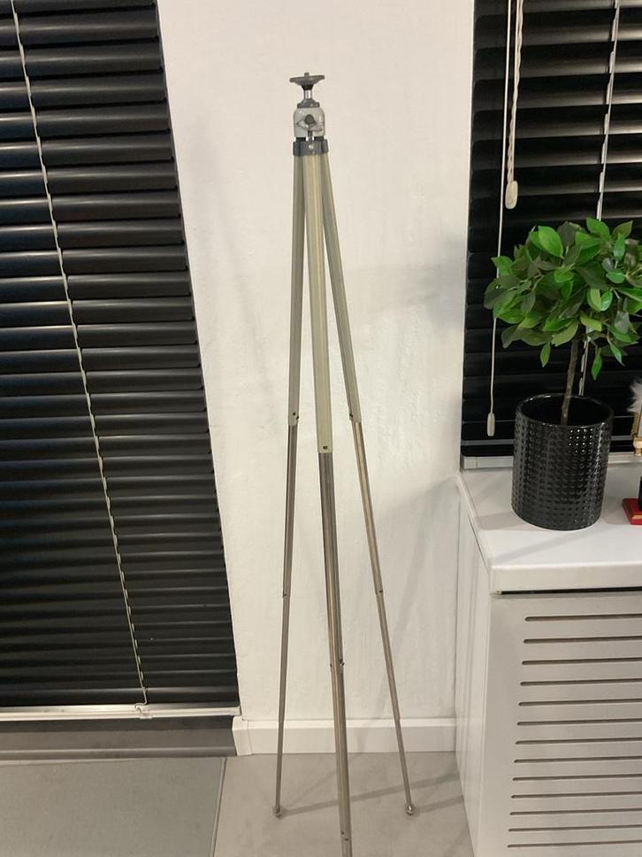 Vintage Statief - Driepoot, Audio, Tv en Foto, Fotografie | Statieven en Balhoofden, Gebruikt, Driepoot, Minder dan 150 cm, Ophalen of Verzenden