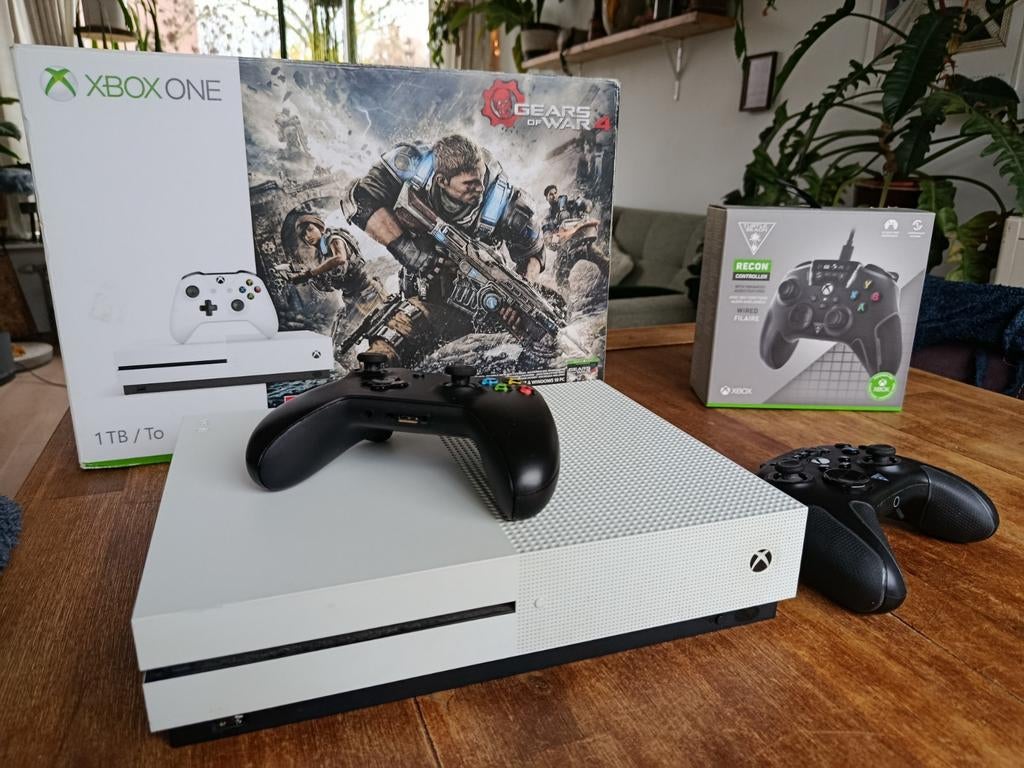 xbox one s - 1TB met 2 controllers + originele verpakking, Gebruikt, Met 2 controllers, Xbox One S, Ophalen of Verzenden
