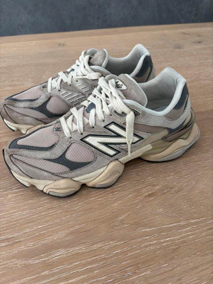 New Balance 9060 maat 42, Kleding | Heren, Schoenen, Overige typen, Ophalen of Verzenden