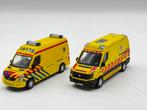 BBURAGO MERCEDES + VOLKSWAGEN AMBULANCE, Hobby en Vrije tijd, Modelauto's | 1:50, Overige merken, ., Ophalen of Verzenden, Zo goed als nieuw
