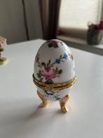 Porseleinen Ei-doosje met Bloemen, Antiek en Kunst, Ophalen
