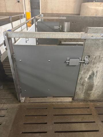 Trespa deurtjes [765]  beschikbaar voor biedingen