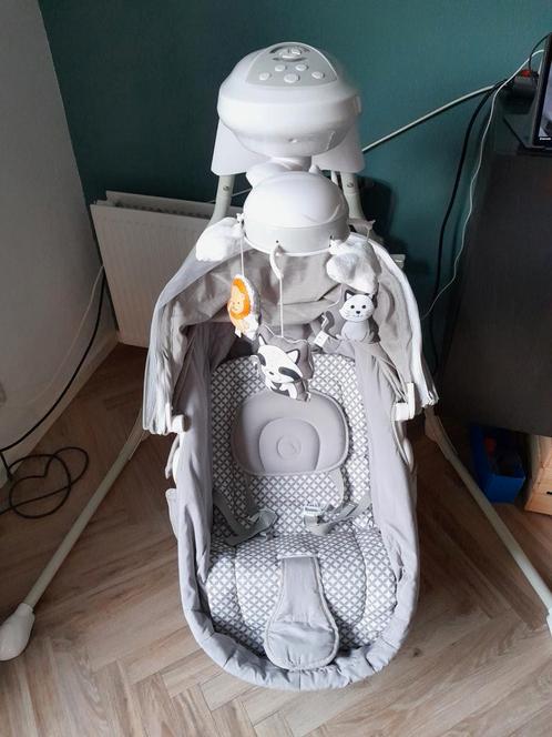 Luxe elektrische schommelstoel merk Lionelo, Kinderen en Baby's, Wipstoeltjes, Zo goed als nieuw, Overige merken, Ophalen of Verzenden
