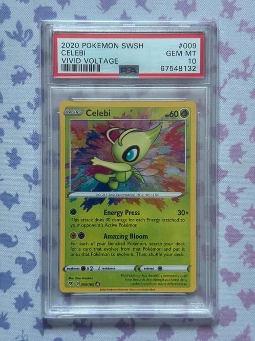 Celebi Amazing Rare 009 Pokémon Vivid Voltage 2020 PSA 10, Hobby en Vrije tijd, Verzamelkaartspellen | Pokémon, Nieuw, Losse kaart