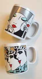 2 Vintage Kilncraft Staffordshire pop art mokken, Antiek en Kunst, Antiek | Keramiek en Aardewerk, Ophalen of Verzenden