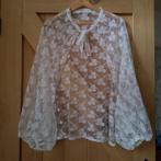 Blousje van kant, maat 38, wit, met open voorkant, Kleding | Dames, Ophalen of Verzenden, Zo goed als nieuw, Maat 38/40 (M), Wit