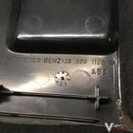 Mercedes W126 1991  Kap Linksvoor onder ( bij motorkaphendel, Gebruikt, -, -, Ophalen of Verzenden