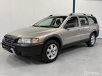 Volvo XC70 2.5 T Momentum LEER / YOUNGTIMER, Auto's, Volvo, Automaat, Gebruikt, XC70, Leder