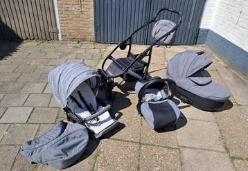 Kinderwagen 3 in 1 beschikbaar voor biedingen