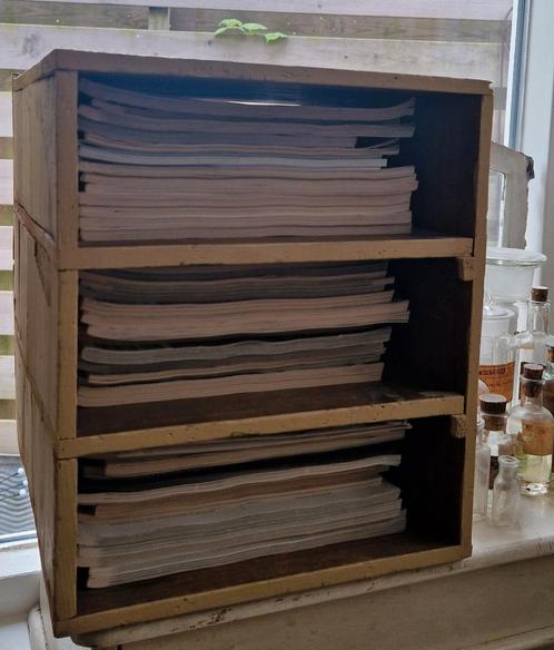oud postkastje~ brocant vakkenkastje~oud kastje, Antiek en Kunst, Curiosa en Brocante, Ophalen of Verzenden