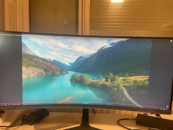 Samsung UltraWide Monitor QLED 34 inch LC34H890WGUXEN beschikbaar voor biedingen