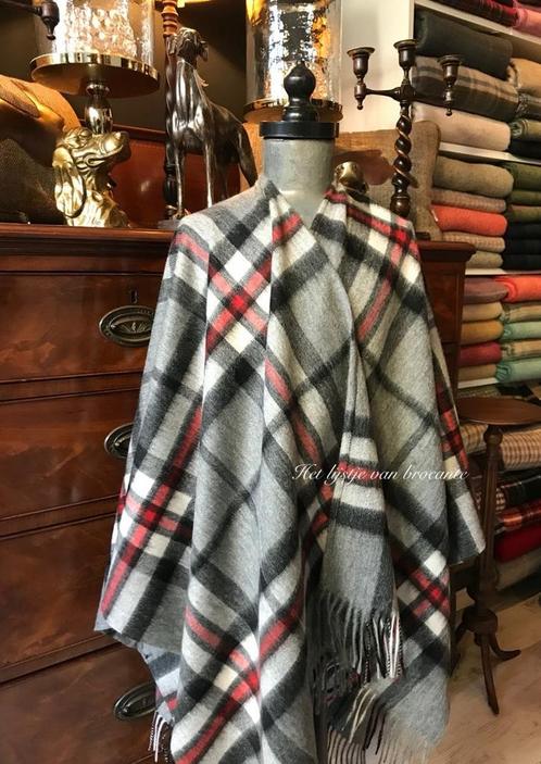 Schotse wollen Poncho/stola Edinburgh Thomson Gray, Kleding | Dames, Mutsen, Sjaals en Handschoenen, Nieuw, Sjaal, Maat 46/48 (XL) of groter