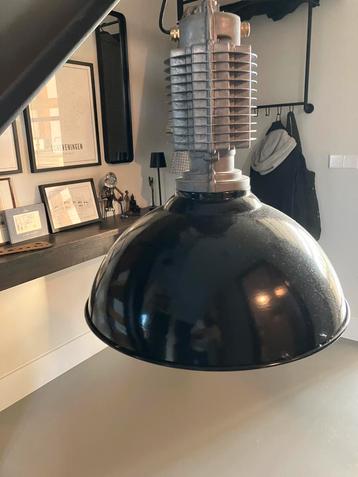 Supergave grote Industriele lamp beschikbaar voor biedingen