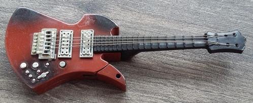 Vintage Metalen Gas Aansteker Gitaar Instrument Muziek Rock, Verzamelen, Rookartikelen, Aanstekers en Luciferdoosjes, Gebruikt
