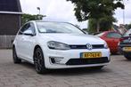 Volkswagen Golf 1.4 TSI GTE I CAMERA I PANO I ADAPTIEF CC, Adaptive Cruise Control, Stof, Gebruikt, Euro 6