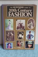 The Guinness Guide to 20th Century Fashion, Gelezen, David Bond, Ophalen of Verzenden, Mode algemeen
