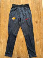 Barcelona trainingsbroek maat 128-137, Ophalen of Verzenden, Jongen of Meisje, Sport- of Zwemkleding