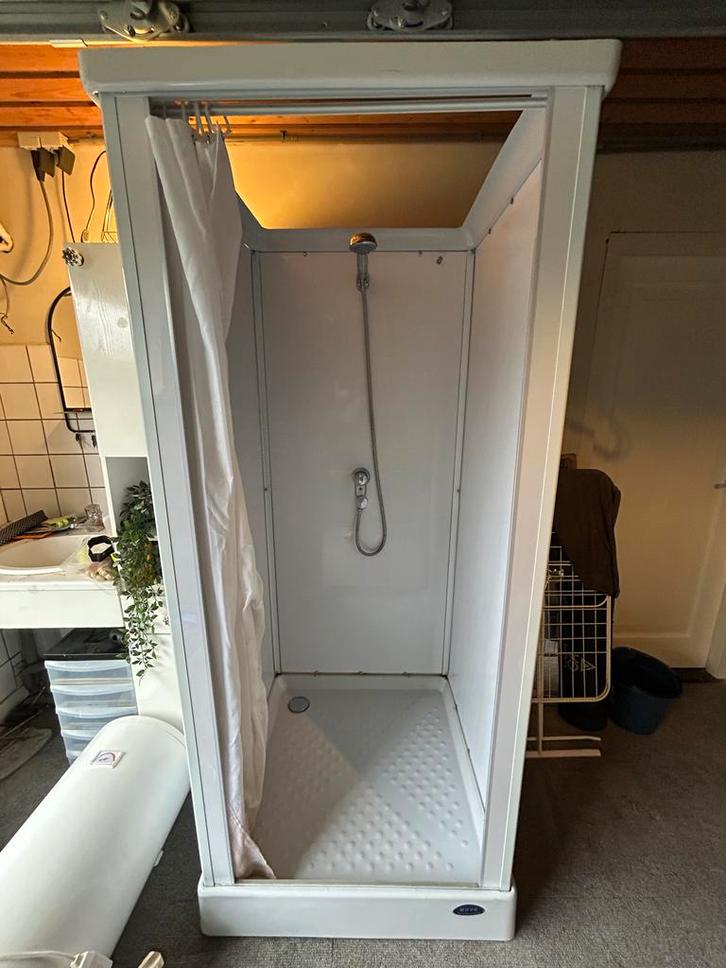 Move Nooddouche met Boiler - Gebruikt tijdens verbouwing, Doe-het-zelf en Verbouw, Geisers en Boilers, Gebruikt, Boiler, 20 tot 100 liter