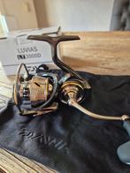 Daiwa Luvias 20 LT 3000D Nieuw!!, Watersport en Boten, Ophalen of Verzenden, Zo goed als nieuw, Molen