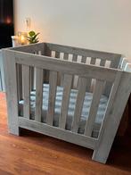 Nette grijze TWF baby box, Ophalen, Zo goed als nieuw, Rechthoekig, In hoogte verstelbaar