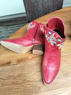 Rode met borduursel laarzen nieuwe maat39, Ophalen, Zo goed als nieuw, Rood, Hoge laarzen