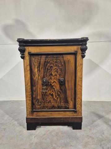 19e eeuwse e.m. jaarsma kluis brandkast sneek beschikbaar voor biedingen