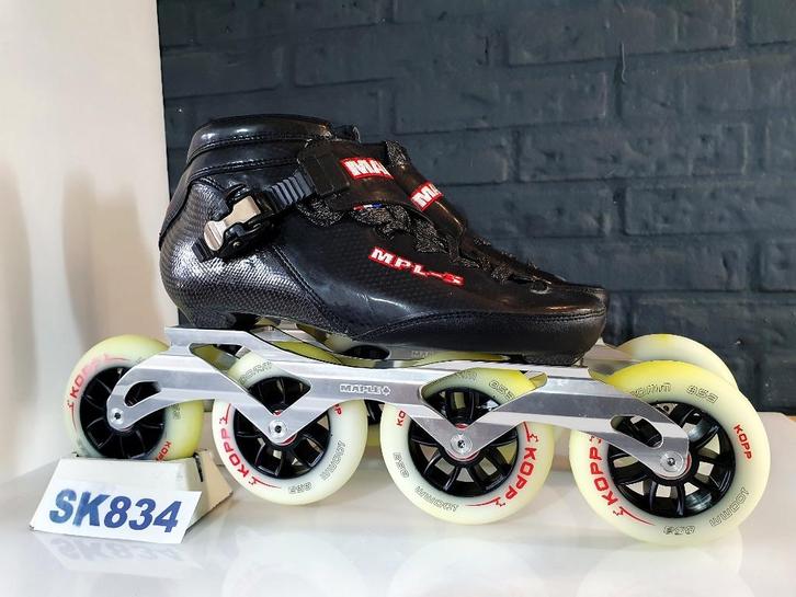 Maple MPL3 Skeelers Skates 4x100 100mm Wielen Maat 40, Sport en Fitness, Skeelers, Nieuw, Inline skates 4 wielen, Overige merken