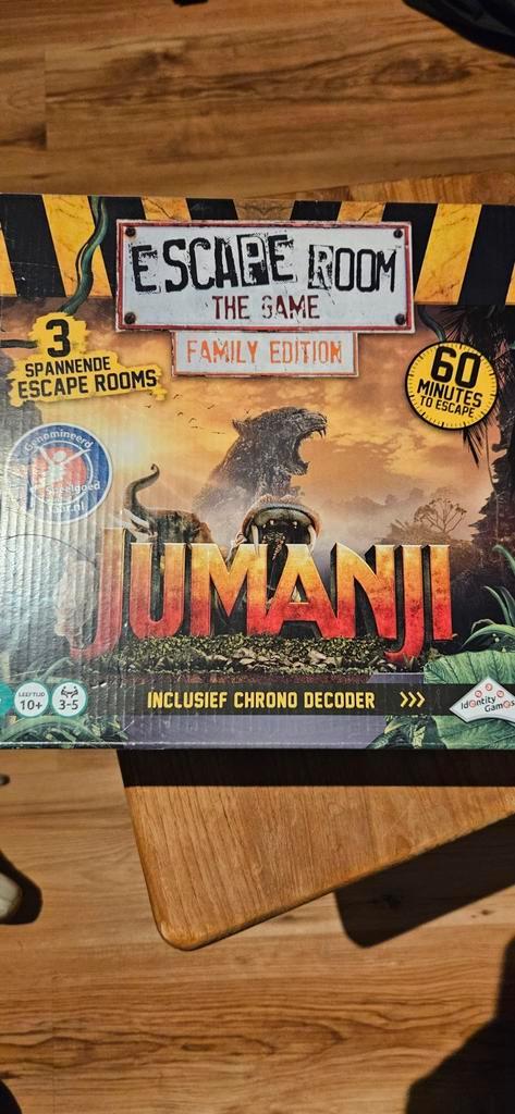Escape Room Jumanji Family Edition, Hobby en Vrije tijd, Gezelschapsspellen | Bordspellen, Zo goed als nieuw, Drie of vier spelers