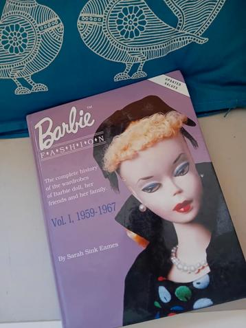 Vintage barbie fashion vol 1 boek sarah sink eames  beschikbaar voor biedingen