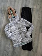 Ski jas Roxy mt S, kleur zwart / wit met sneeuwvanger, Kleding | Dames, Ophalen of Verzenden, Zo goed als nieuw