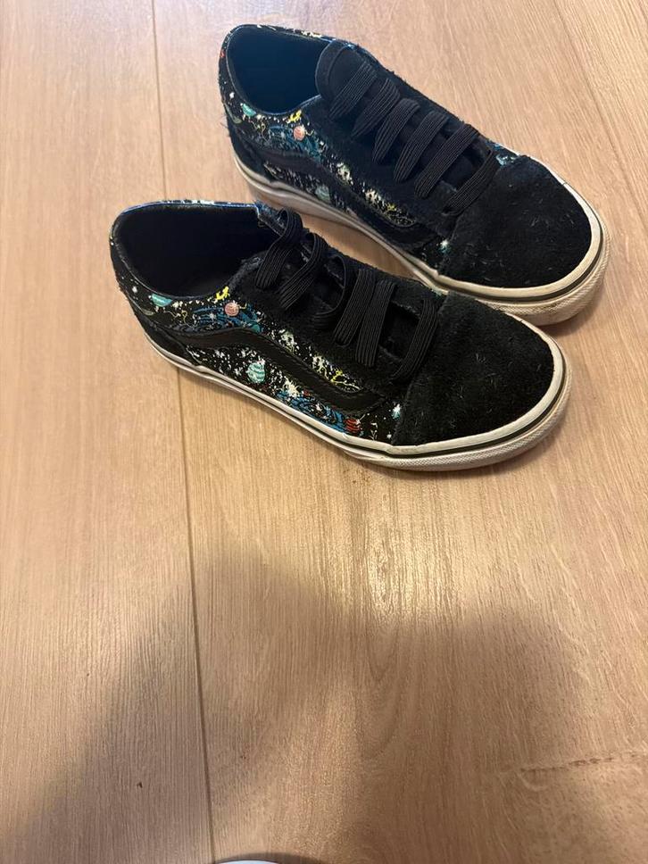 Glow in the Dark Vans, Kleding | Dames, Schoenen, Zo goed als nieuw, Sneakers of Gympen, Zwart, Ophalen