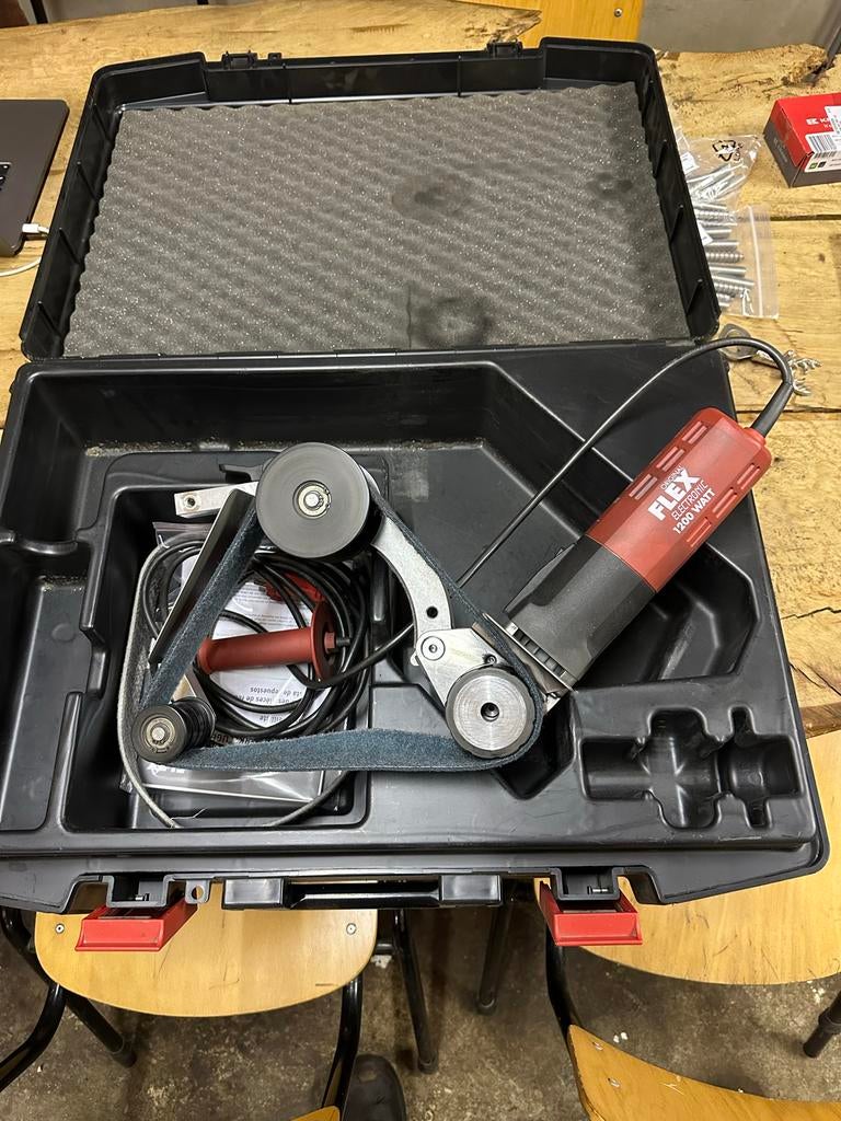 Flex Bandschuurmachine met accessoires elektrisch gereedscha, Ophalen, Zo goed als nieuw, 1200 watt of meer, Bandschuurmachine