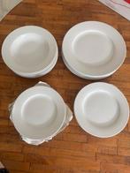 4 platte-, 7 diepe-, 4 ontbijt- en 6 dessertborden, Gebruikt, Ophalen of Verzenden, Bord(en), Effen
