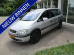 Opel Zafira 1.8-16V Elegance (bj 2002), Auto's, Opel, Voorwielaandrijving, 65 €/maand, Stof, Gebruikt
