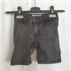 Stoere zwarte korte spijkerbroek. Mt 98/104. Merk Soho, Broek, ., Ophalen of Verzenden, Zo goed als nieuw