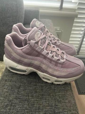 Nike Air Max 95 Lila maat 36,5 nieuw 