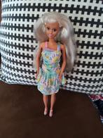 Vintage Retro sindy hasbro met kleding en schoentjes, Ophalen of Verzenden, Zo goed als nieuw, Pop