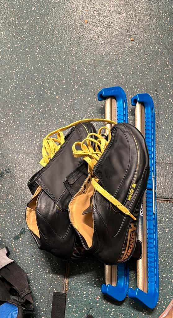 Viking Gold 5.1 XBR met icon Schaatsen - Maat 42, Sport en Fitness, Schaatsen, Gebruikt, Noren, Viking, Klapschaats, Ophalen of Verzenden