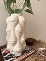 Vaas lippen, Overige kleuren, Verzenden, Aardewerk of Porselein, Nieuw