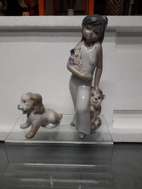 2 VINTAGE SPAANSE PORSELEINEN BEELDEN zoals LLADRO I.Z.G.ST, Antiek en Kunst, Antiek | Porselein, Ophalen of Verzenden